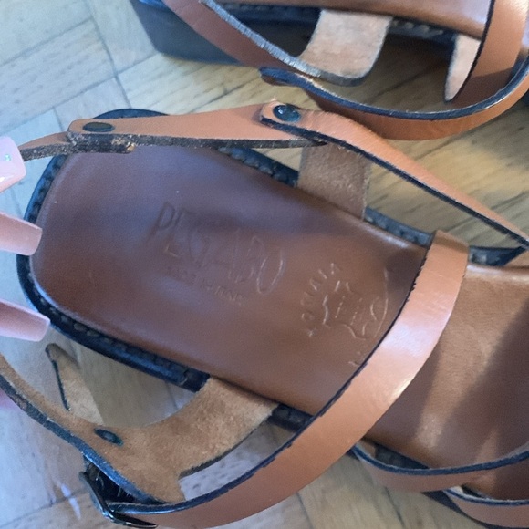 Vintage Pegano genuine leather Strappy Sandals with block heels - Picture 6 of 7